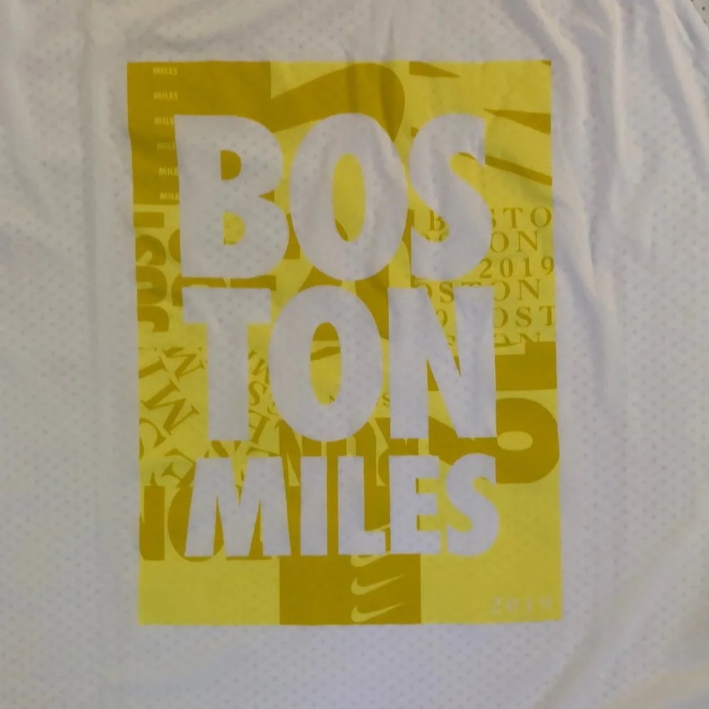NWT Nike Running Boston Miles 2019 T-Shirt Women’s Medium